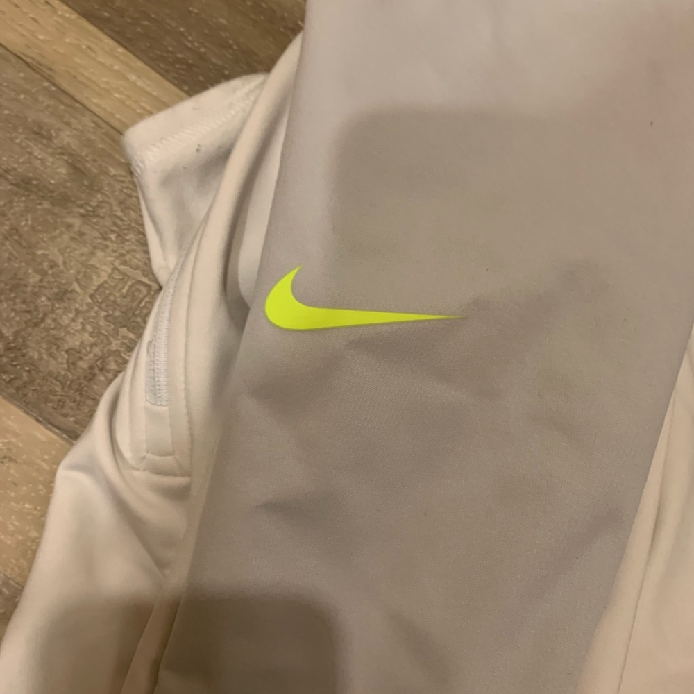 Nike pro jacket - Picture 2 of 3